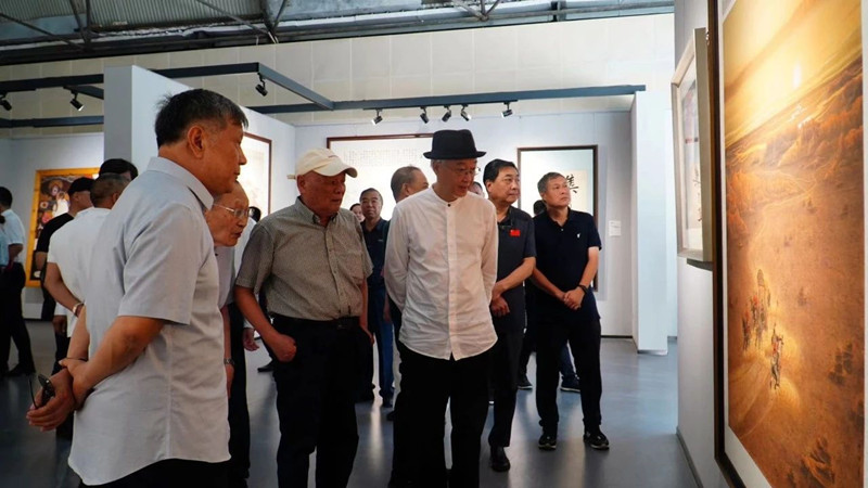 我校举行名誉校长暨首批名誉教授聘任仪式