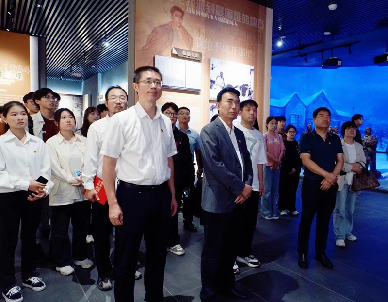 我校与兰考焦裕禄纪念园共建党员干部教育基地