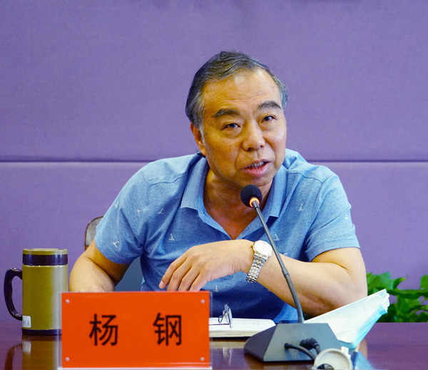 我校学习热议习近平总书记给全国优秀教师代表致信重要精神