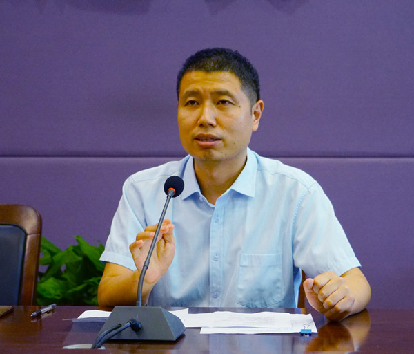 我校学习热议习近平总书记给全国优秀教师代表致信重要精神