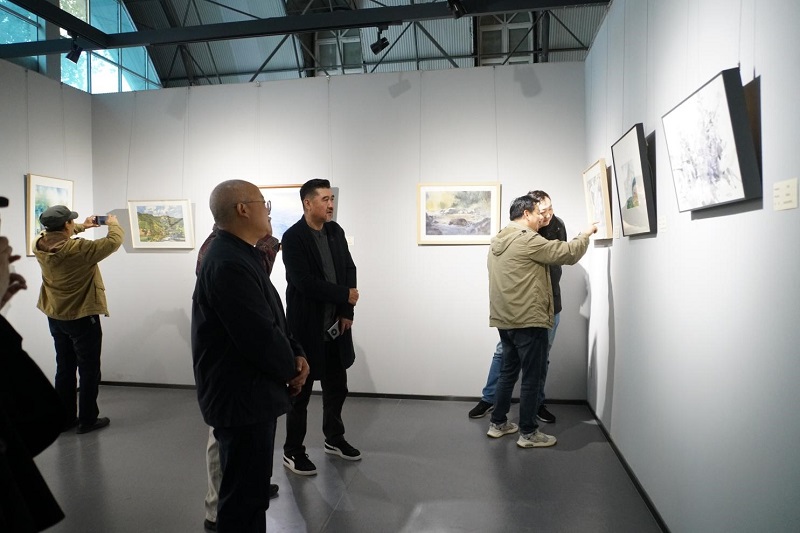 “水色之彩”—— 高校水彩创作河南省巡展在我校拉开帷幕