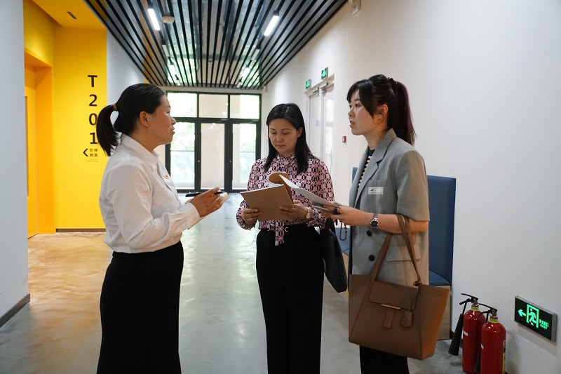全省高校春季学期思政课“大听课 大调研”活动第四调研组来校听课调研指导工作