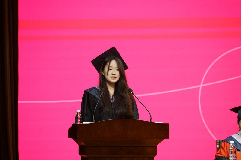 我校隆重举行2024届毕业生毕业典礼