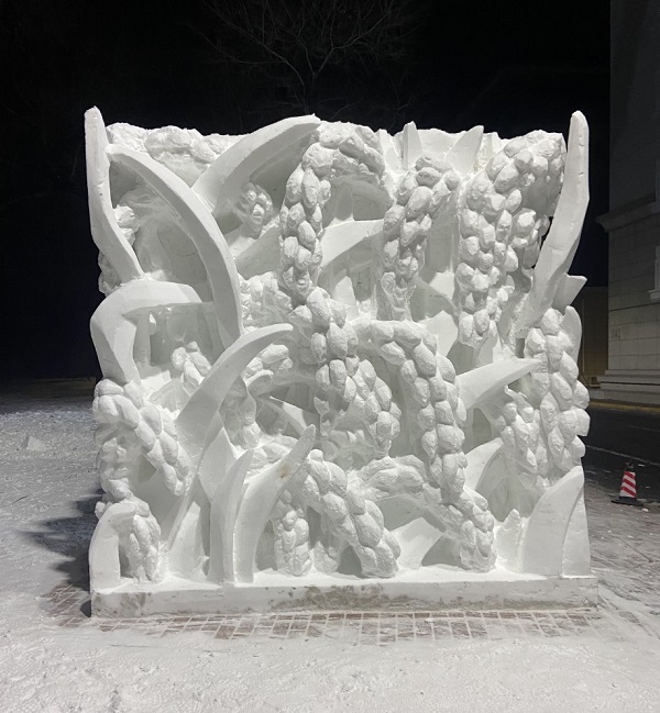 喜报｜我校师生斩获2025第十七届国际大学生雪雕大赛特等奖！