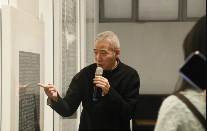 走出课堂 对话经典——我校书法专业师生赴河南省美术馆开展沉浸式书法研学 走出课堂 对话经典——我校书法专业师生赴河南省美术馆开展沉浸式书法研学