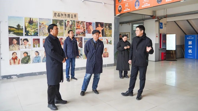 石品校长一行到郑州四禾美术学校参观调研