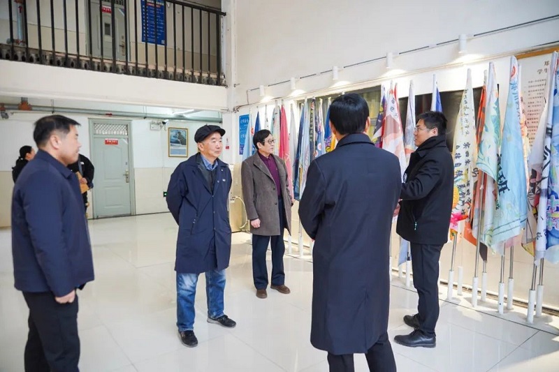 石品校长一行到郑州四禾美术学校参观调研