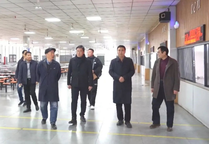 石品校长一行到郑州四禾美术学校参观调研