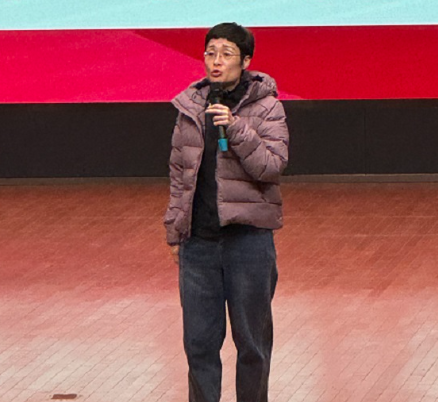 全国考研辅导名师刘晓艳来校举办考研英语分享会
