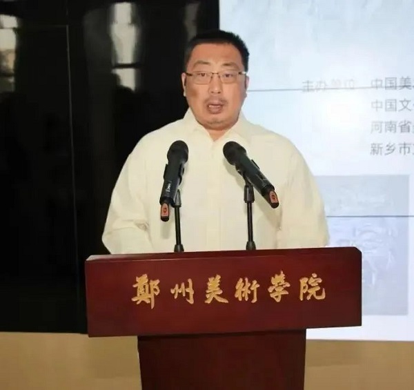 纪念红旗渠通水60周年|大渠青梦——张伟元红旗渠百大工匠版画艺术展暨作品捐赠仪式在我校举行