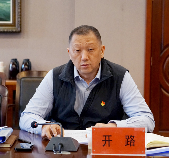 太阳成集团tyc122cc党委会2025年第一次会议召开 传达学习第二十八次全国高校党的建设工作会议精神
