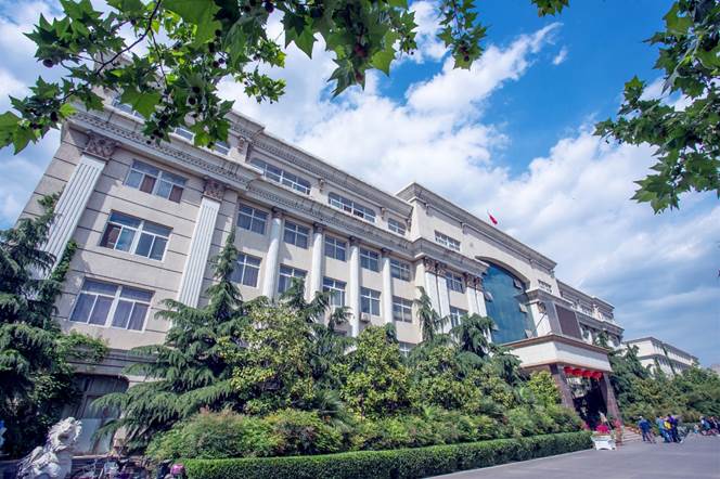 我校举行俄罗斯国立工艺美术大学国际交流合作签约暨客座教授聘任仪式