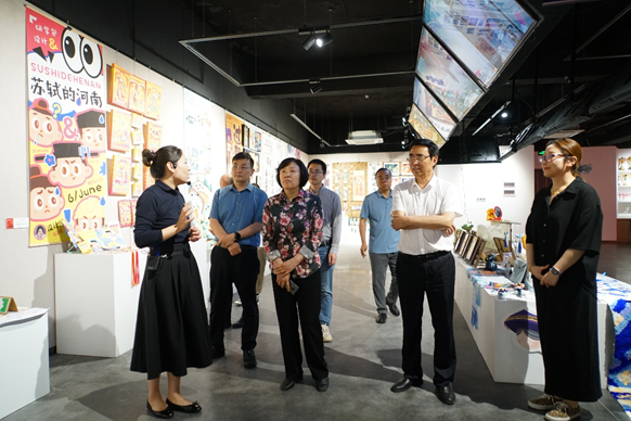 河南省教育厅本科高校信息化发展水平评估专家组莅校检查评估