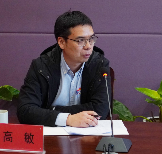 河南省美术馆馆长于会见一行莅临我集团调研指导工作