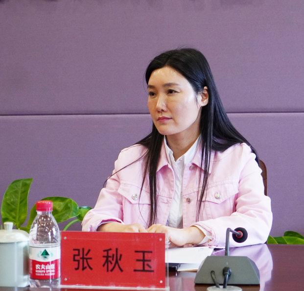 河南省美术馆馆长于会见一行莅临我集团调研指导工作
