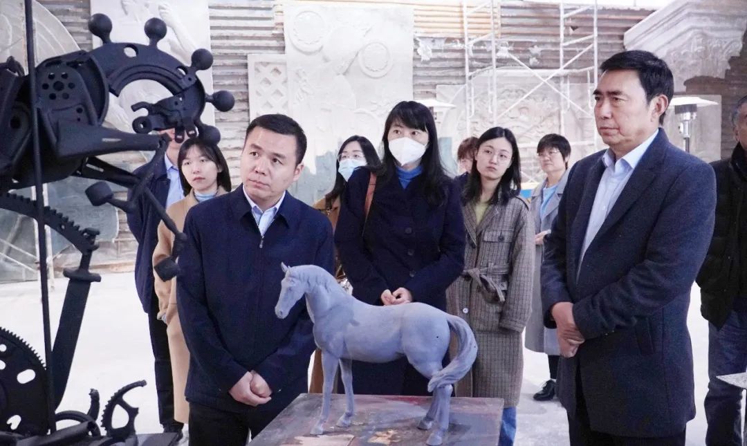 河南博物院副院长、工会主席史自强一行莅临我集团调研指导工作