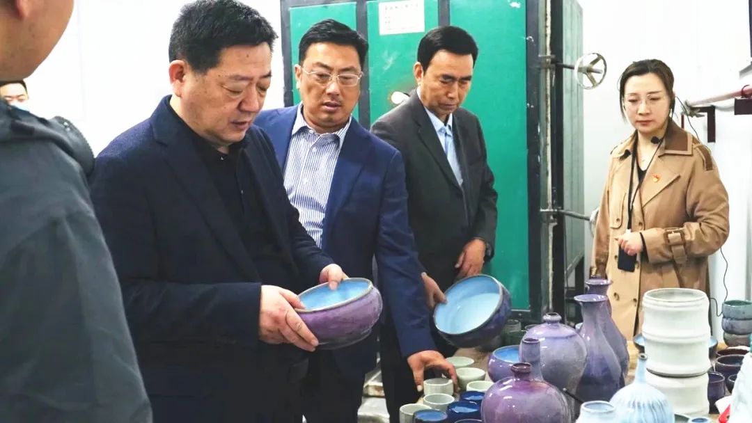 河南省教育厅高教处处长张水潮一行莅临我集团调研指导工作