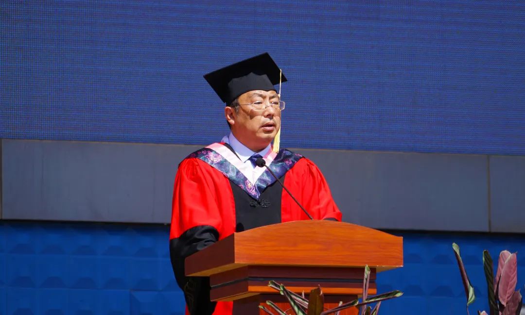 我集团隆重举行2023届毕业生毕业典礼