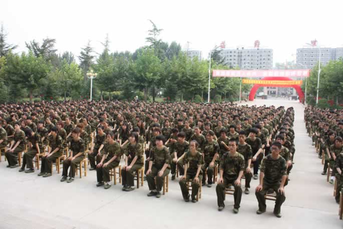 我集团举行2010级新生心理调试主题讲座 我集团举行2010级新生心理调试主题讲座