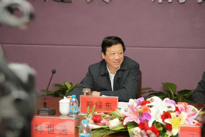 河南省政协靳绥东副主席一行莅临我集团考察指导工作 河南省政协靳绥东副主席一行莅临我集团考察指导工作