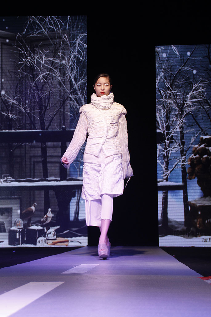 郑州轻工业学院易斯顿(国际)美术学院2014届毕业设计作品展成功举行 郑州轻工业学院易斯顿(国际)美术学院2014届毕业设计作品展成功举行