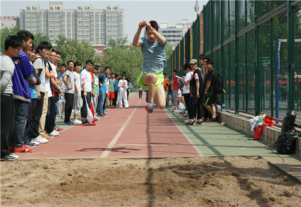 我集团在郑州轻工业学院第三十一届田径运动会中再次夺冠 我集团在郑州轻工业学院第三十一届田径运动会中再次夺冠