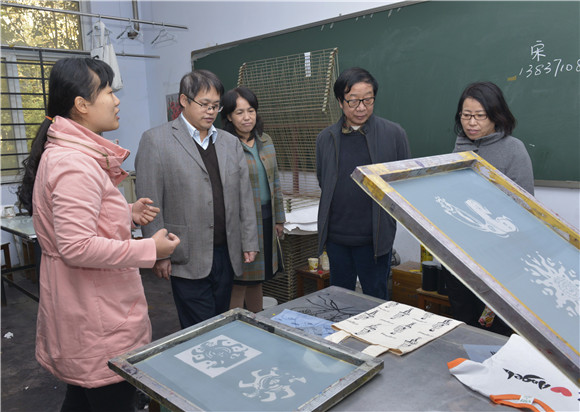 郑州轻工业学院督察组莅临我集团视察指导工作 郑州轻工业学院督察组莅临我集团视察指导工作
