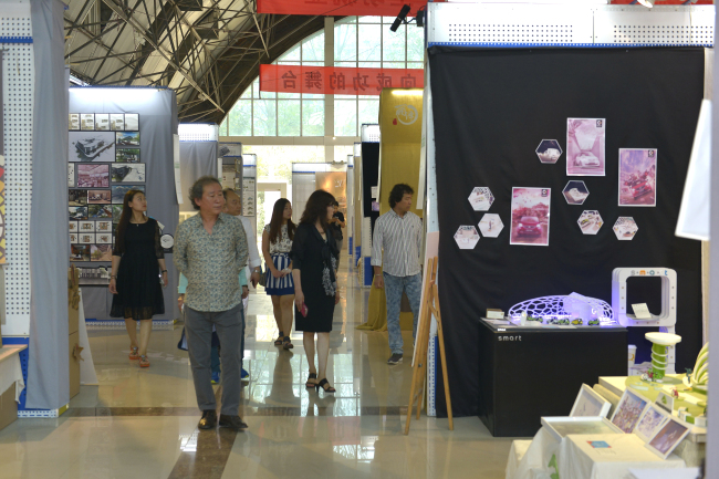 韩国美术家协会访问我集团并签订合作协议 韩国美术家协会访问我集团并签订合作协议
