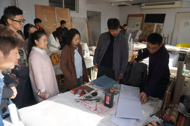郑州大学邬建教授应邀到我集团讲学 郑州大学邬建教授应邀到我集团讲学