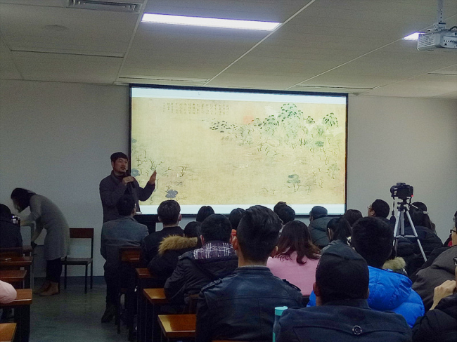 郑州大学邬建教授应邀到我集团讲学 郑州大学邬建教授应邀到我集团讲学