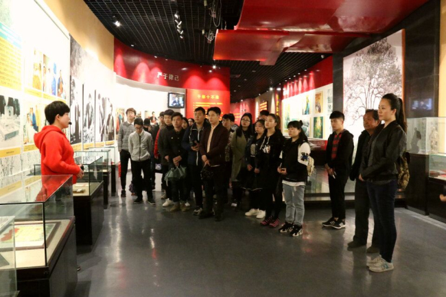 把泪焦桐 千顷澄碧—我集团青年党团员代表赴“焦裕禄纪念园”开展学习活动 把泪焦桐 千顷澄碧—我集团青年党团员代表赴“焦裕禄纪念园”开展学习活动