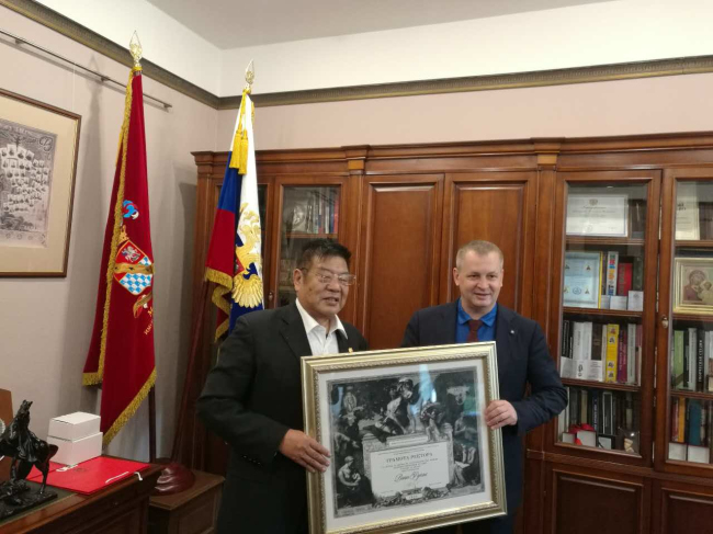 我集团领导出访俄罗斯四所顶尖美术学院—开启我集团与俄方高校交流新里程 我集团领导出访俄罗斯四所顶尖美术学院—开启我集团与俄方高校交流新里程