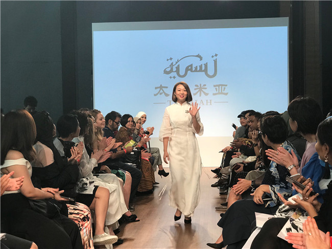 我集团服装专业师生作品走上广阔舞台,校企合作又见新成果 我集团服装专业师生作品走上广阔舞台,校企合作又见新成果