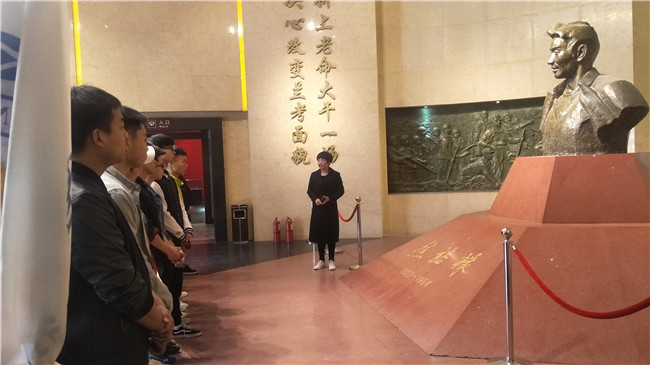 传承奉献品质 携手砥砺前行 ——我集团优秀学生党团员赴“焦裕禄同志纪念园”开展学习教育活动 传承奉献品质 携手砥砺前行 ——我集团优秀学生党团员赴“焦裕禄同志纪念园”开展学习教育活动