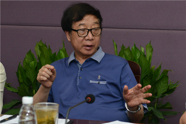 河南省教育界学习贯彻习近平总书记 给中央美术学院老教授回信重要精神座谈会在我集团召开 河南省教育界学习贯彻习近平总书记 给中央美术学院老教授回信重要精神座谈会在我集团召开
