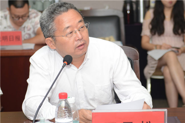 河南省教育界学习贯彻习近平总书记 给中央美术学院老教授回信重要精神座谈会在我集团召开 河南省教育界学习贯彻习近平总书记 给中央美术学院老教授回信重要精神座谈会在我集团召开