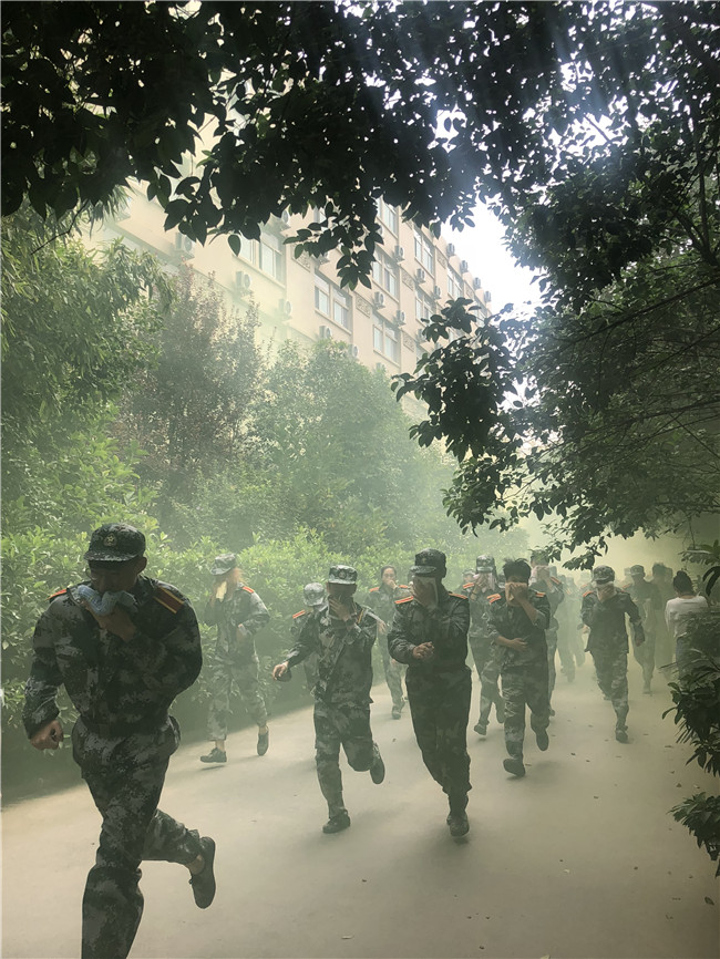 学习军人风采 锻造青年担当 ——2018级新生军训纪实(上篇) 学习军人风采 锻造青年担当 ——2018级新生军训纪实(上篇)