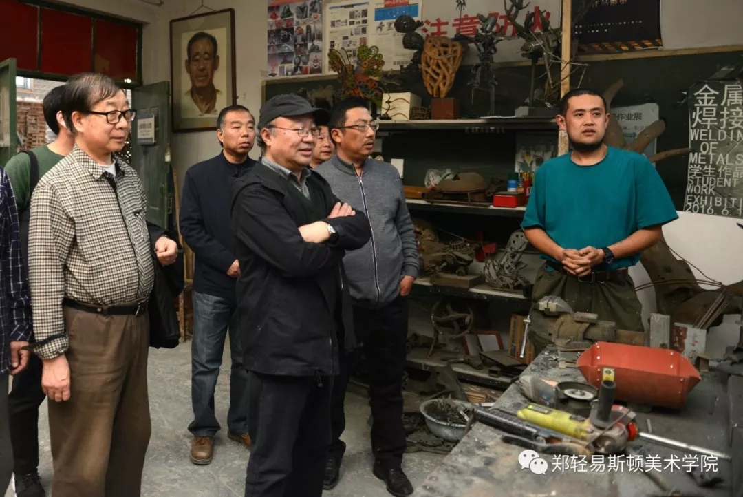 清华大学美术学院王宏剑教授应邀到我集团讲学 清华大学美术学院王宏剑教授应邀到我集团讲学