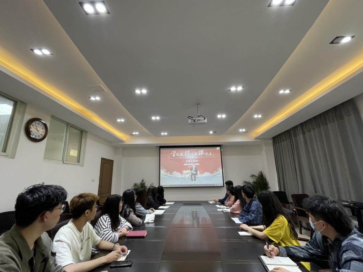 传承五四精神,庆祝建党百年——易斯顿青年共上“五四”主题云团课 传承五四精神,庆祝建党百年——易斯顿青年共上“五四”主题云团课