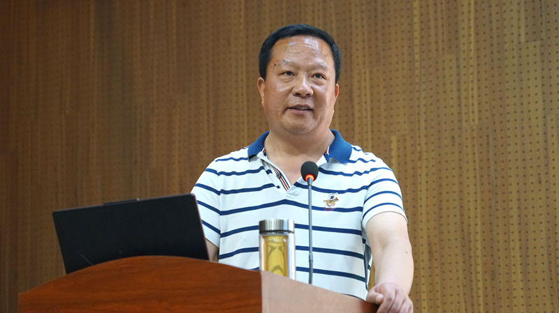 中国书院学会宫嵩涛副会长到我集团讲学 中国书院学会宫嵩涛副会长到我集团讲学