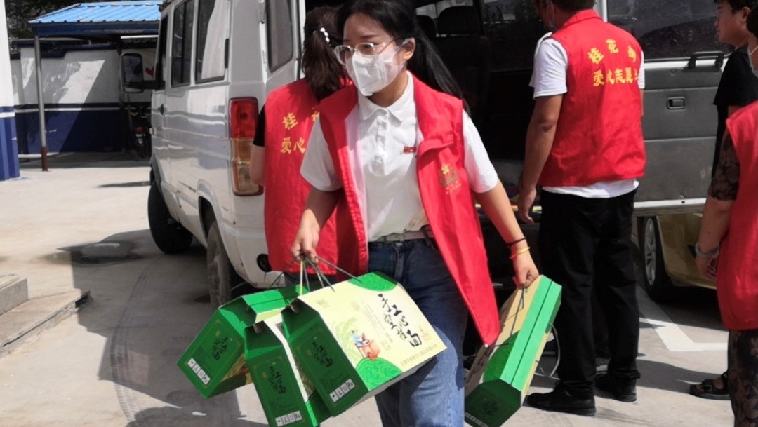 防汛抗疫奏响青春之歌|青力抗疫 爱心抗洪(一) 防汛抗疫奏响青春之歌|青力抗疫 爱心抗洪(一)