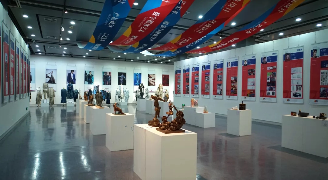 我集团建院20周年师生优秀作品展隆重开幕 我集团建院20周年师生优秀作品展隆重开幕