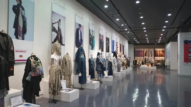 我集团建院20周年师生优秀作品展圆满落幕 我集团建院20周年师生优秀作品展圆满落幕